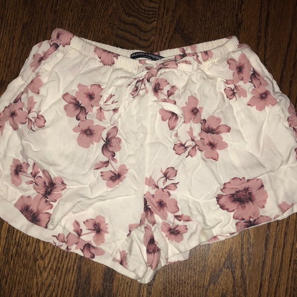 Brandy Melville Flower Shorts - Picture 1 of 2